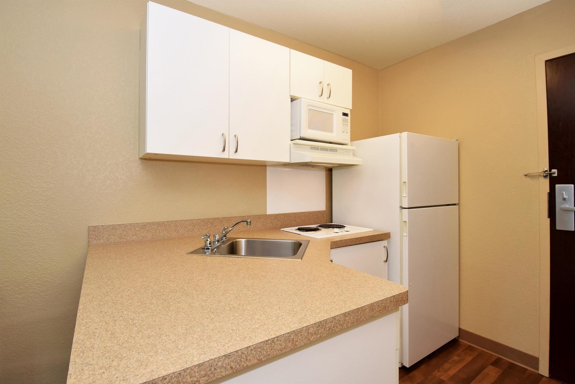 Extended Stay America Suites - Long Island - Мелвил Екстериор снимка