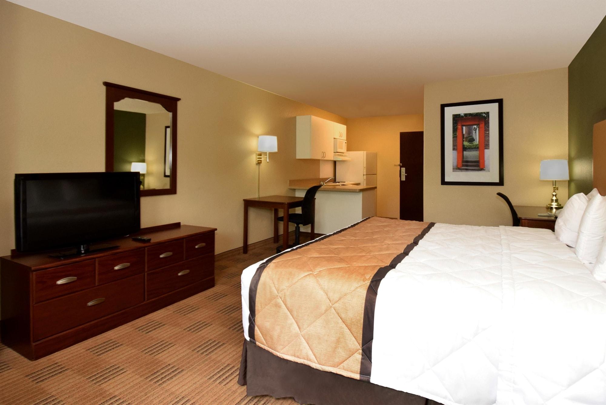 Extended Stay America Suites - Long Island - Мелвил Екстериор снимка