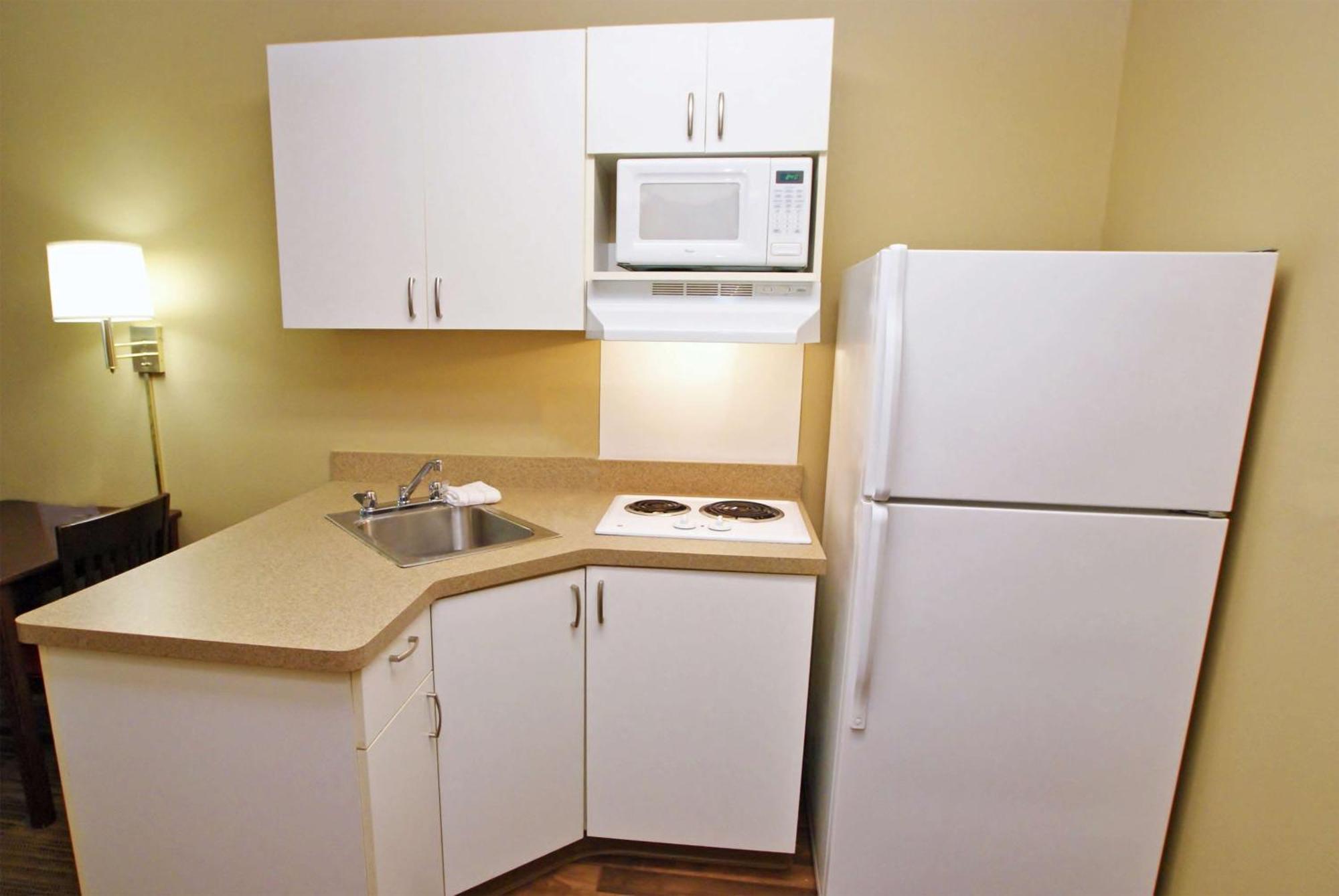 Extended Stay America Suites - Long Island - Мелвил Екстериор снимка
