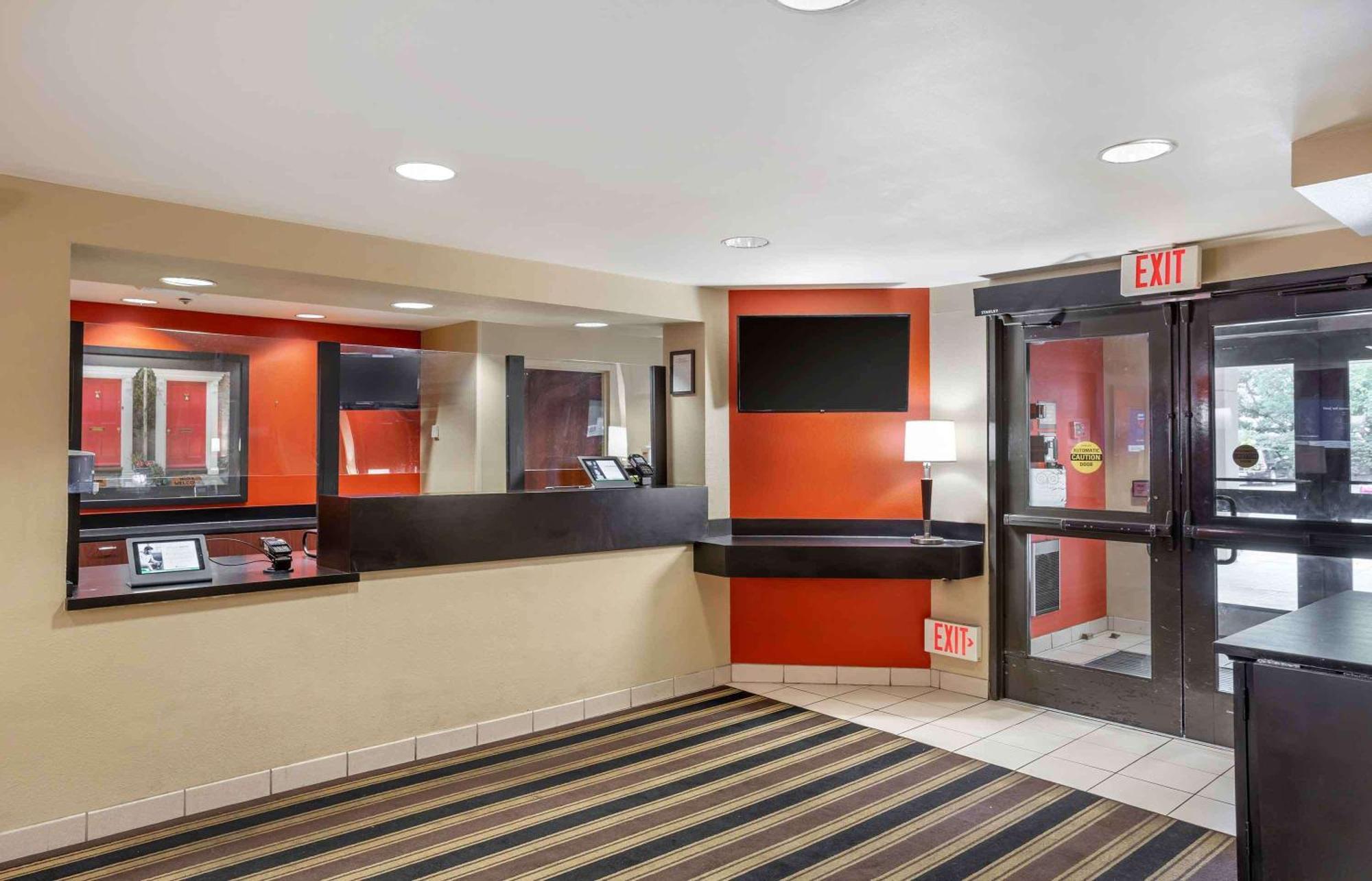 Extended Stay America Suites - Long Island - Мелвил Екстериор снимка