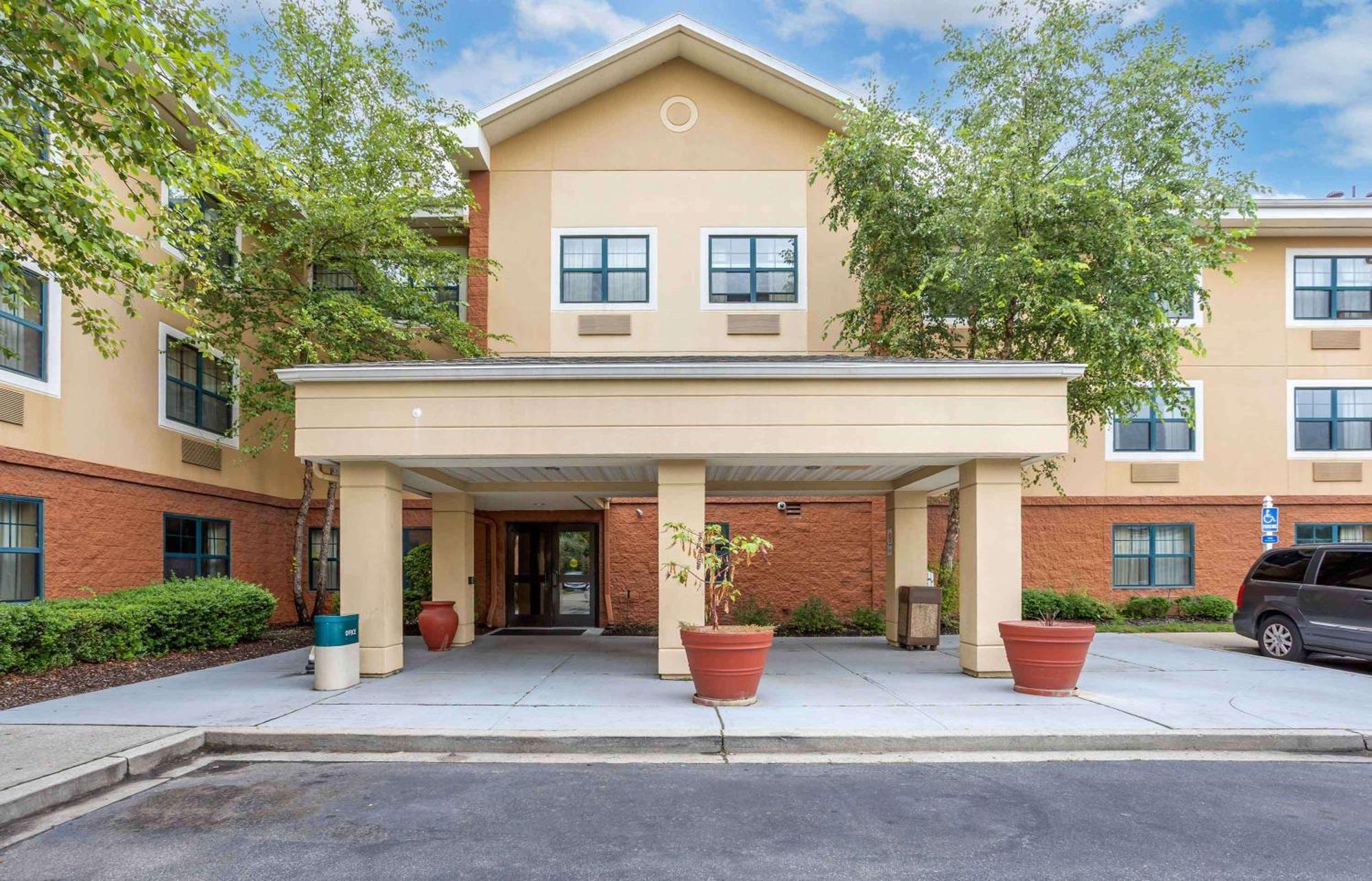 Extended Stay America Suites - Long Island - Мелвил Екстериор снимка