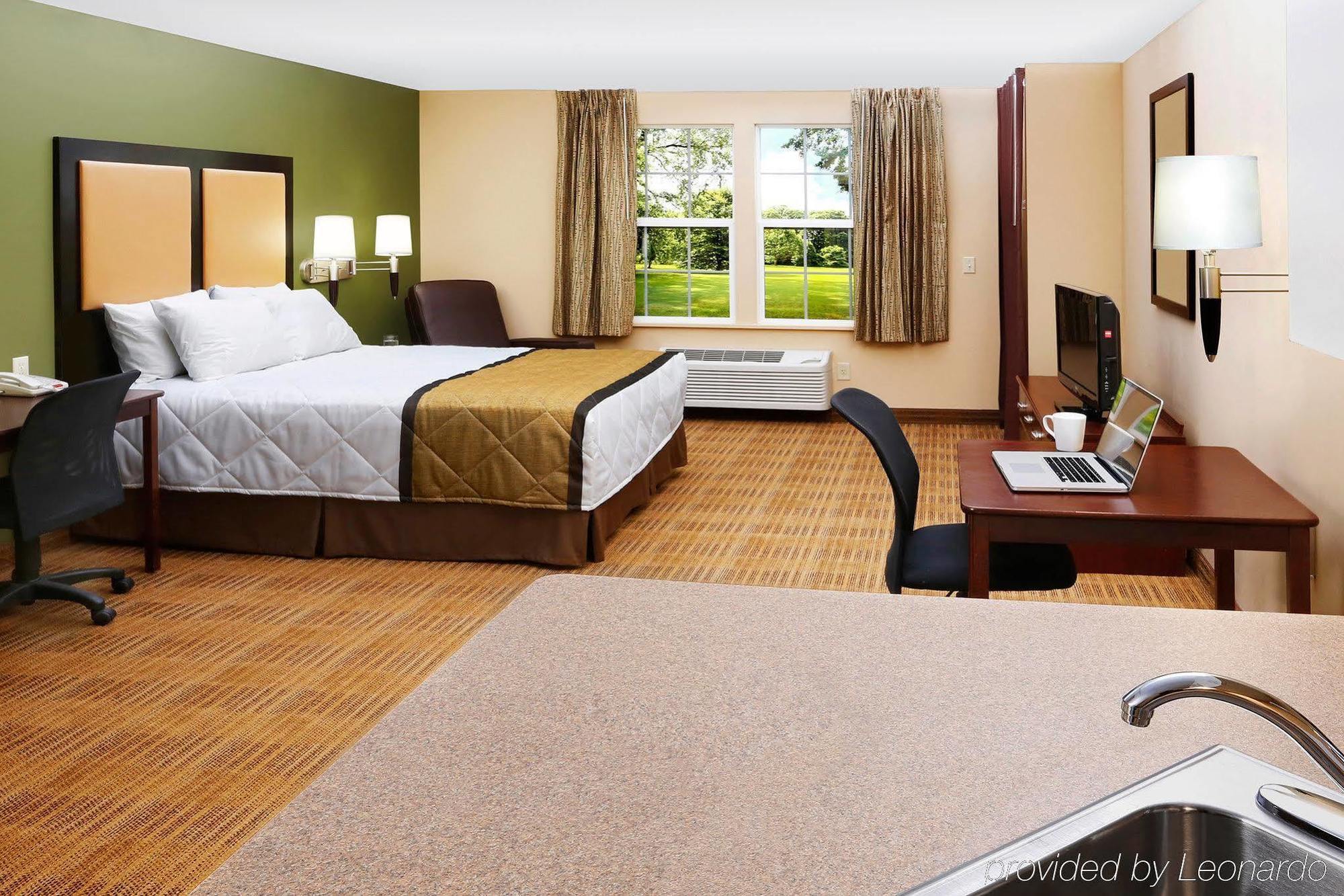 Extended Stay America Suites - Long Island - Мелвил Екстериор снимка